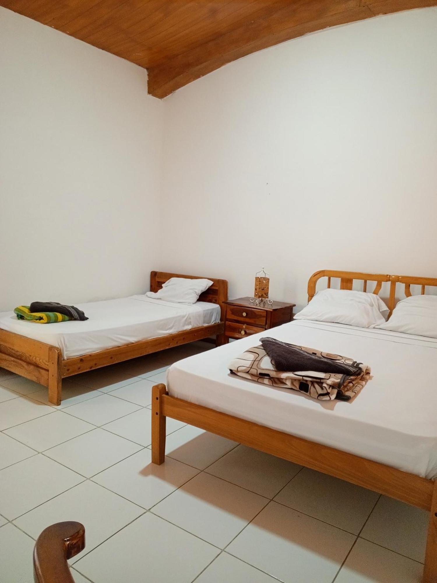 Bed And Breakfast Puerto Lopez Exterior photo