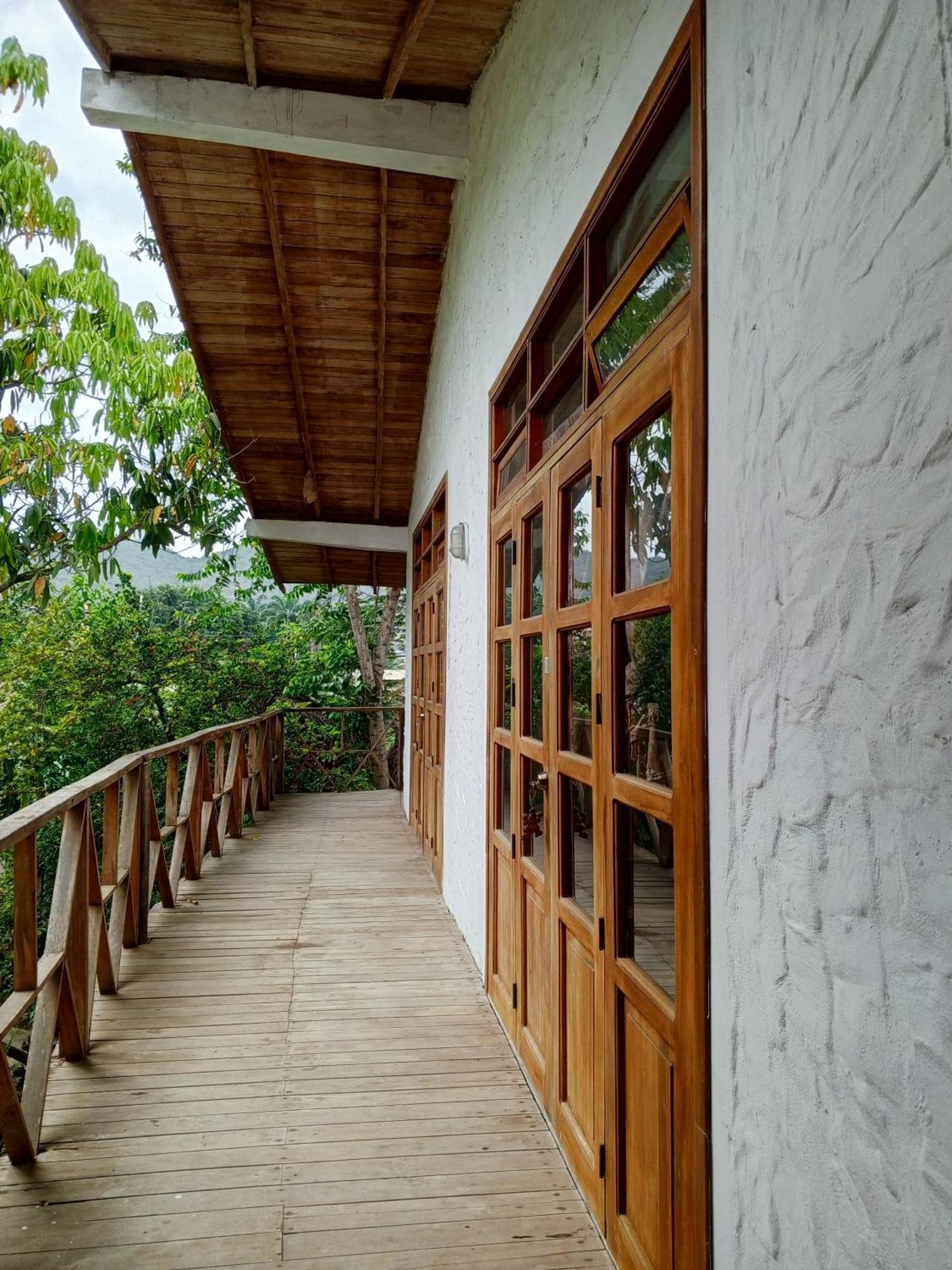 Bed And Breakfast Puerto Lopez Exterior photo