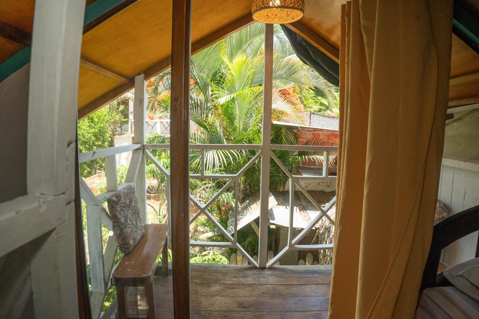 Bed And Breakfast Puerto Lopez Exterior photo
