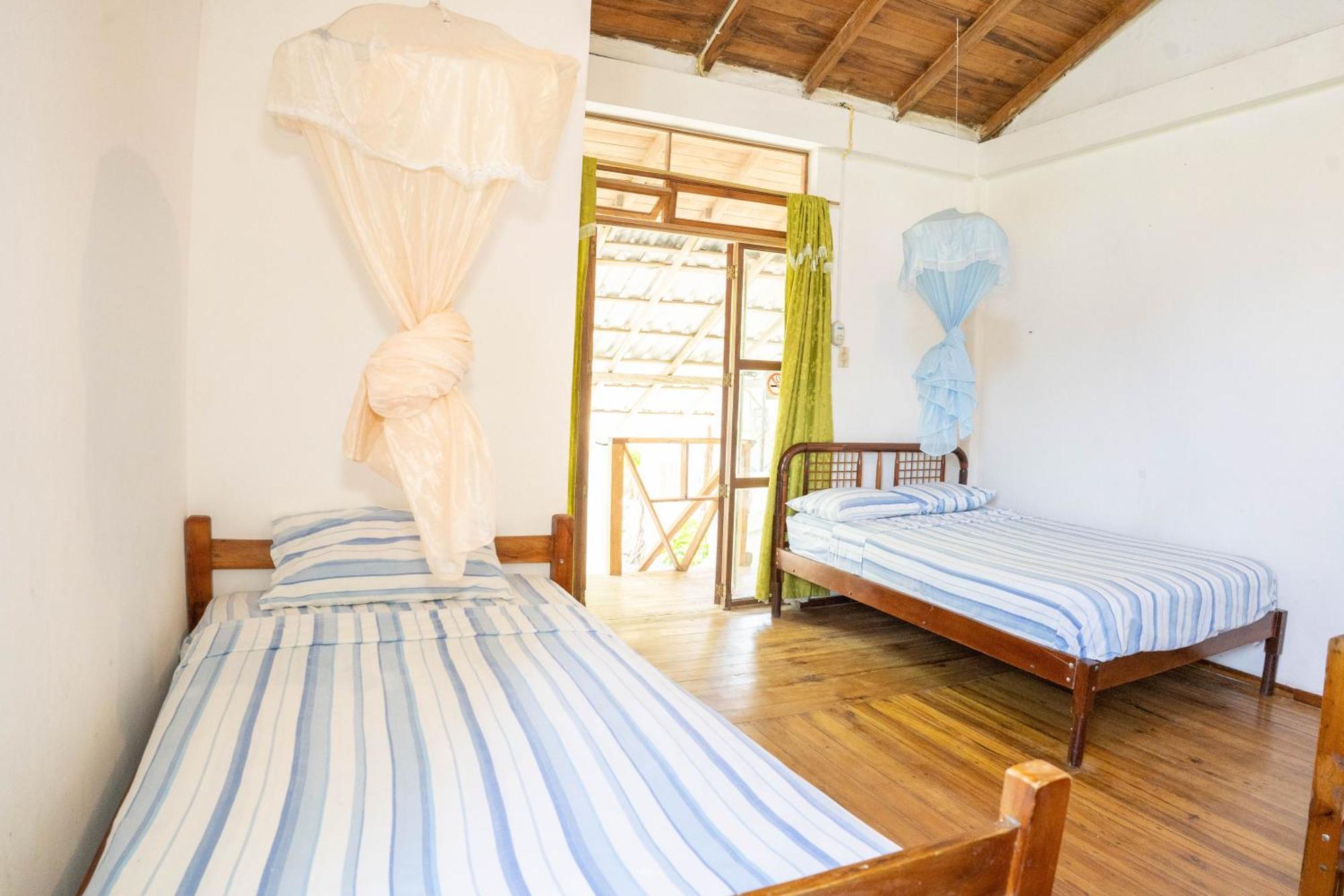 Bed And Breakfast Puerto Lopez Exterior photo