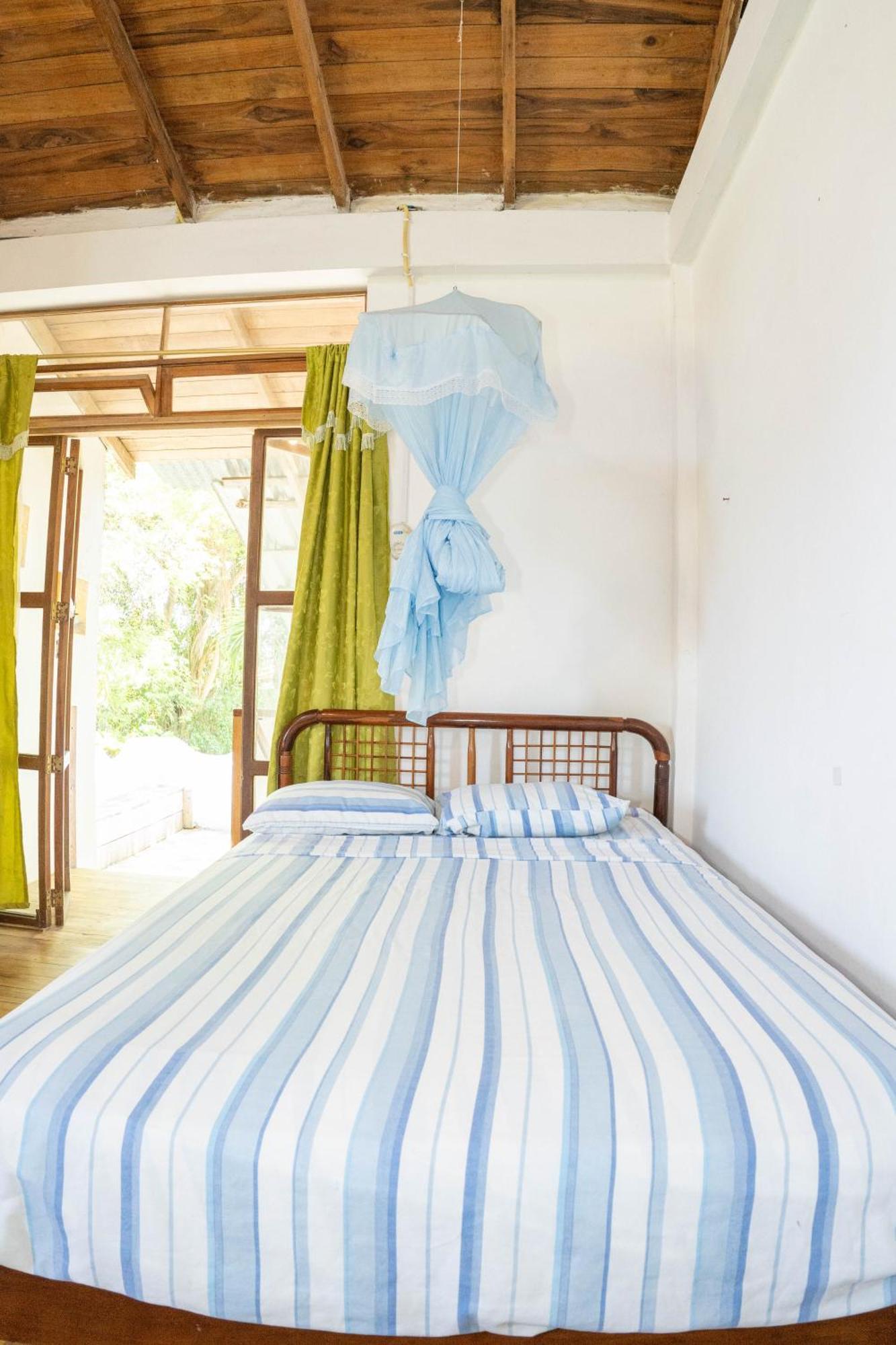 Bed And Breakfast Puerto Lopez Exterior photo